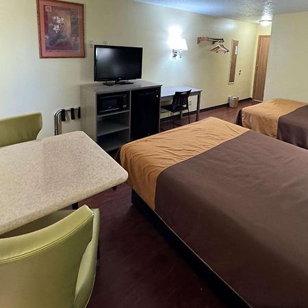 Rodeway Inn Moriarty Ngoại thất bức ảnh