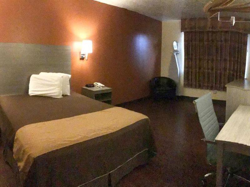 Rodeway Inn Moriarty Ngoại thất bức ảnh