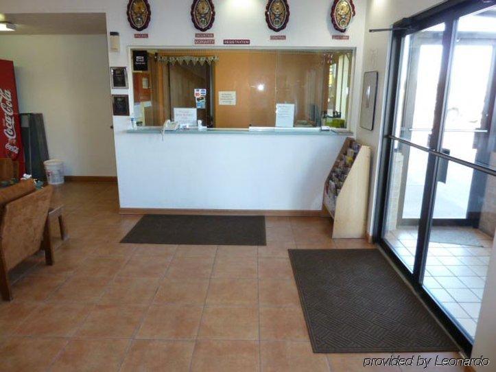 Rodeway Inn Moriarty Nội địa bức ảnh